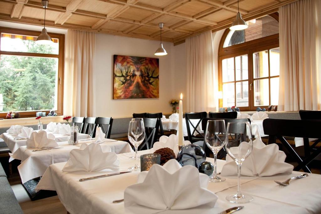 Hotel Gasthof Zum Kirchenwirt Пух бай Халайн Екстериор снимка