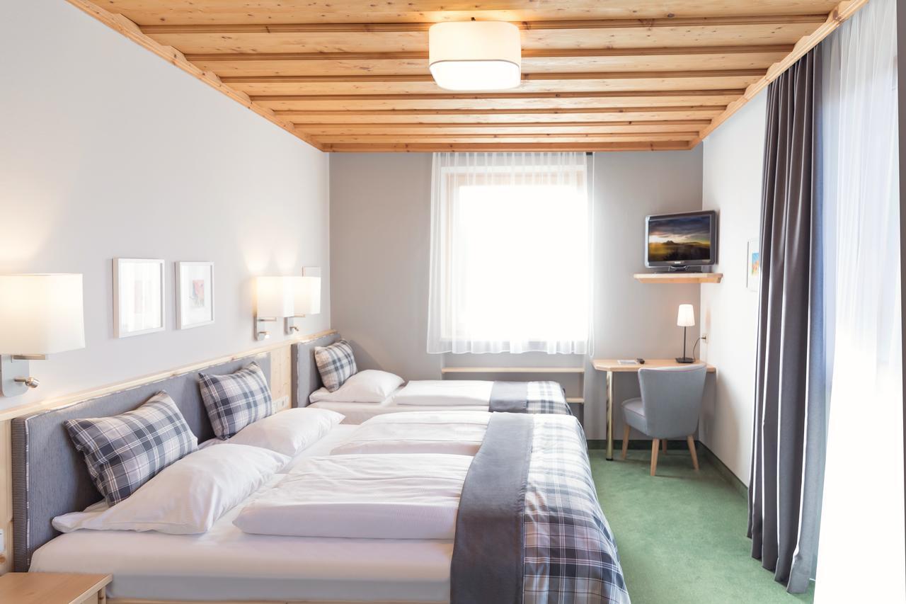 Hotel Gasthof Zum Kirchenwirt Пух бай Халайн Екстериор снимка