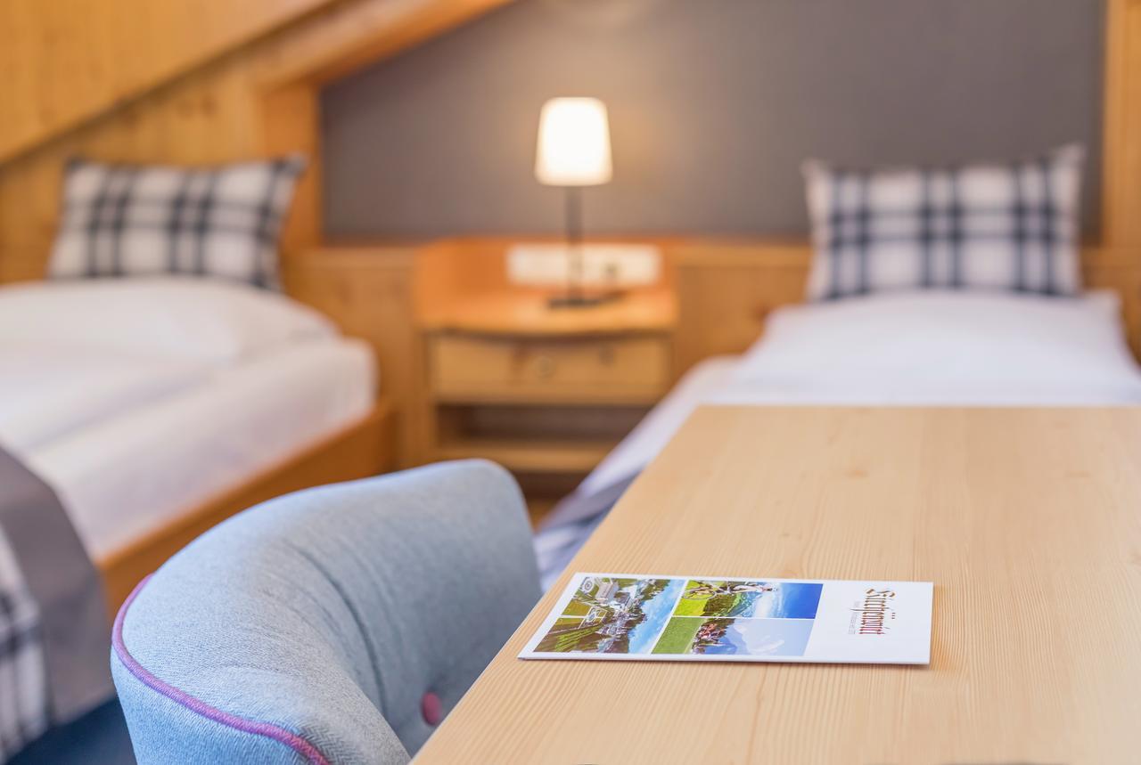 Hotel Gasthof Zum Kirchenwirt Пух бай Халайн Екстериор снимка