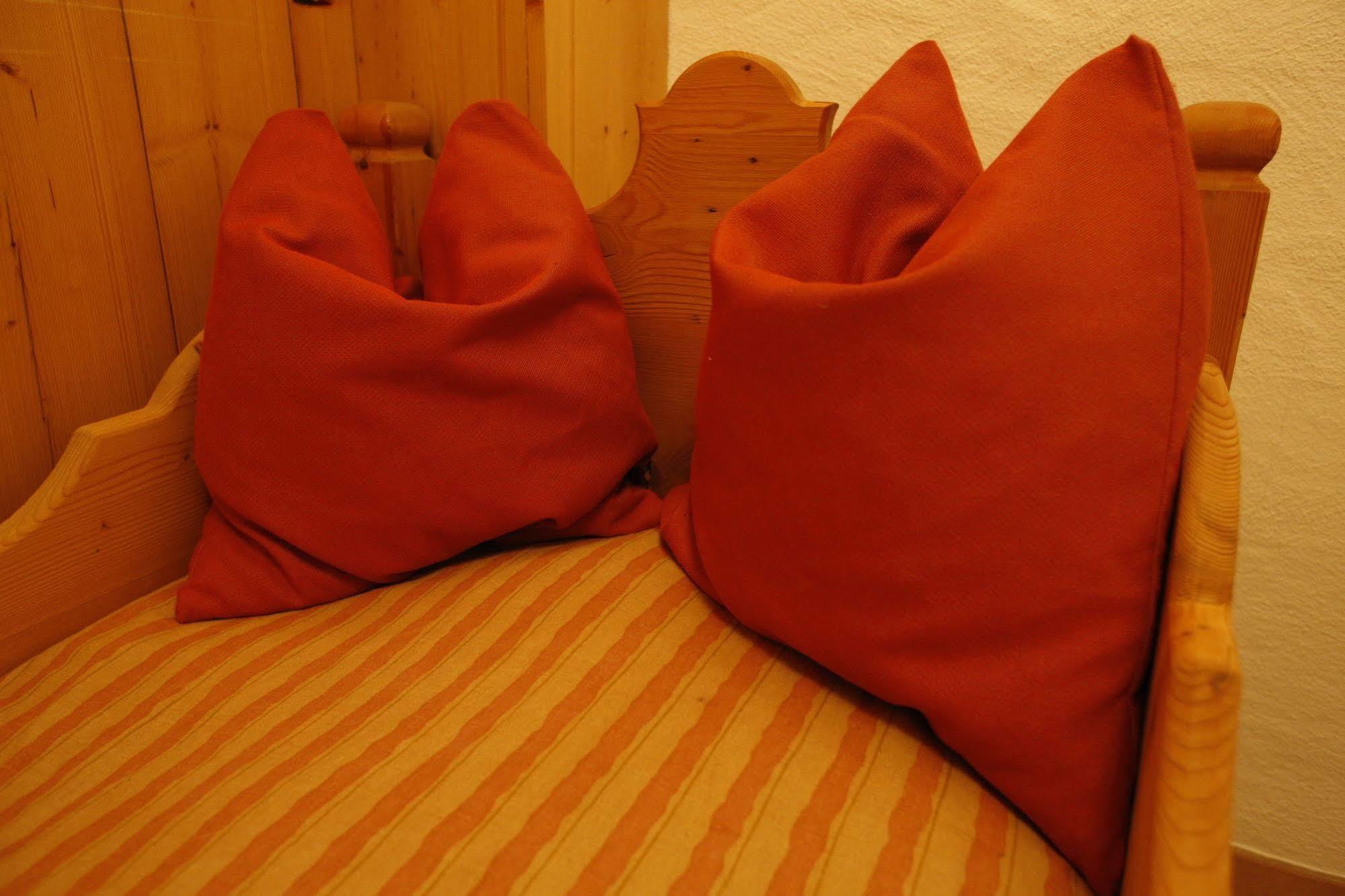 Hotel Gasthof Zum Kirchenwirt Пух бай Халайн Екстериор снимка